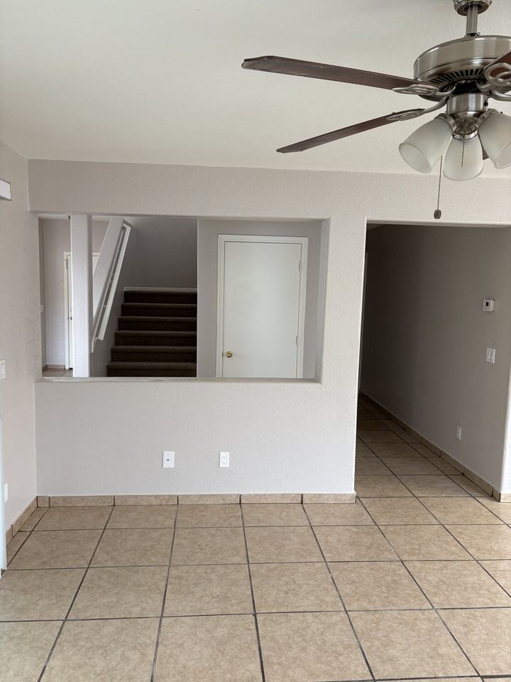 2648 S 84th Gln #1 - Photo 3 of 10