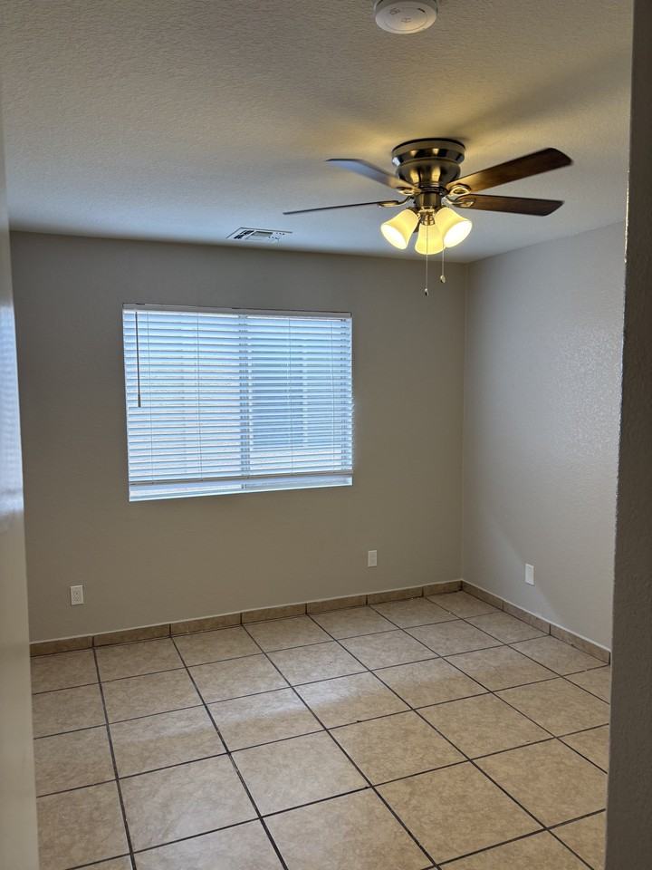 2648 S 84th Gln #1 - Photo 4 of 10