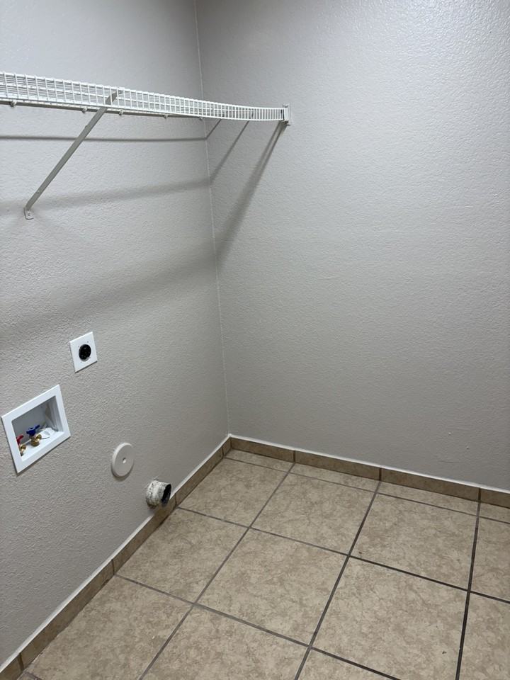 2648 S 84th Gln #1 - Photo 5 of 10