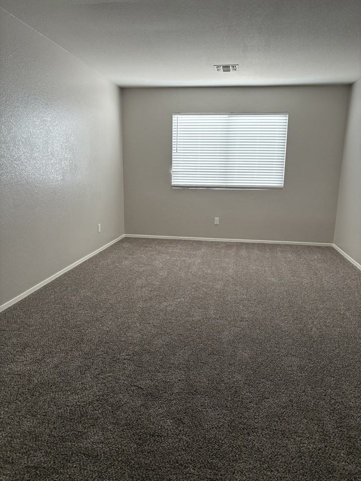 2648 S 84th Gln #1 - Photo 6 of 10