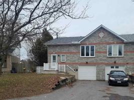 featured image of 972 Killarney Cres #1