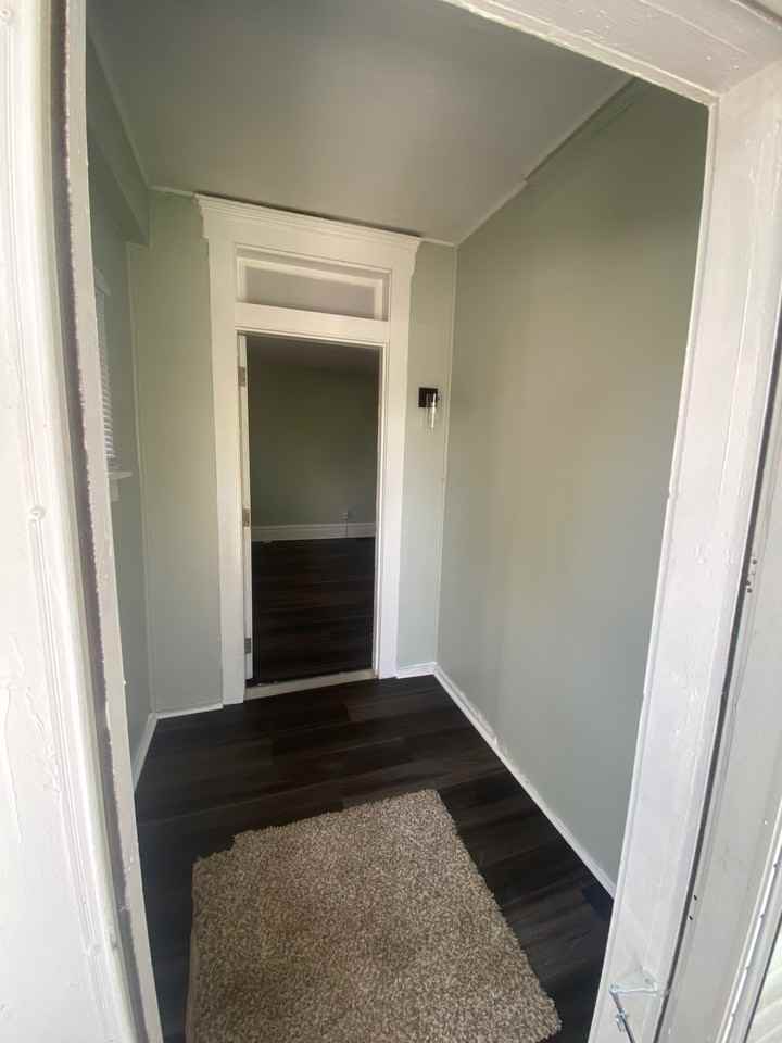 461 Oakwood Ave #1 - Photo 2 of 17