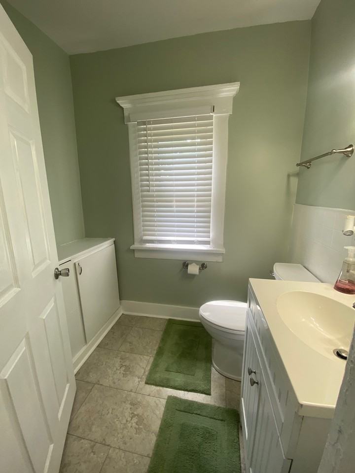461 Oakwood Ave #1 - Photo 7 of 17