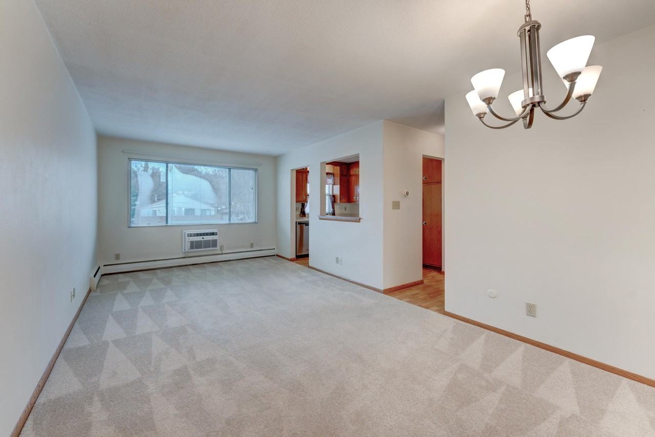 1330 Saint Paul AvenueApt 7 #7 - Photo 2 of 12