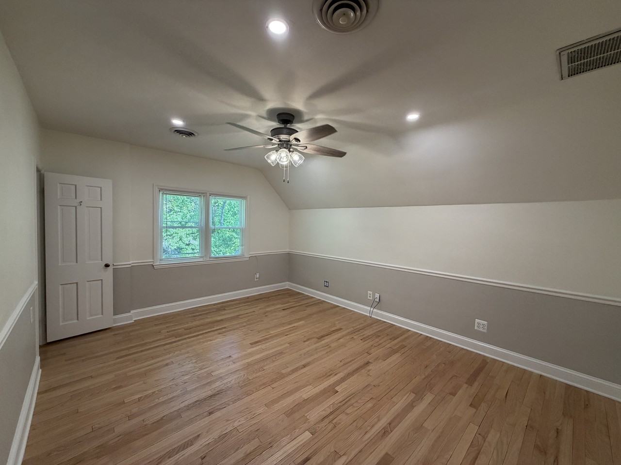 8 East Seminary Avenue - 2nd East #2ndEAST - Photo 5 of 16