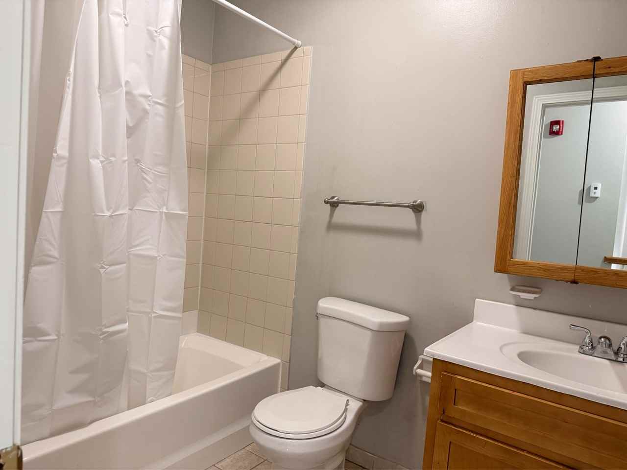 588-612 East Main - 598 D #598D - Photo 6 of 9