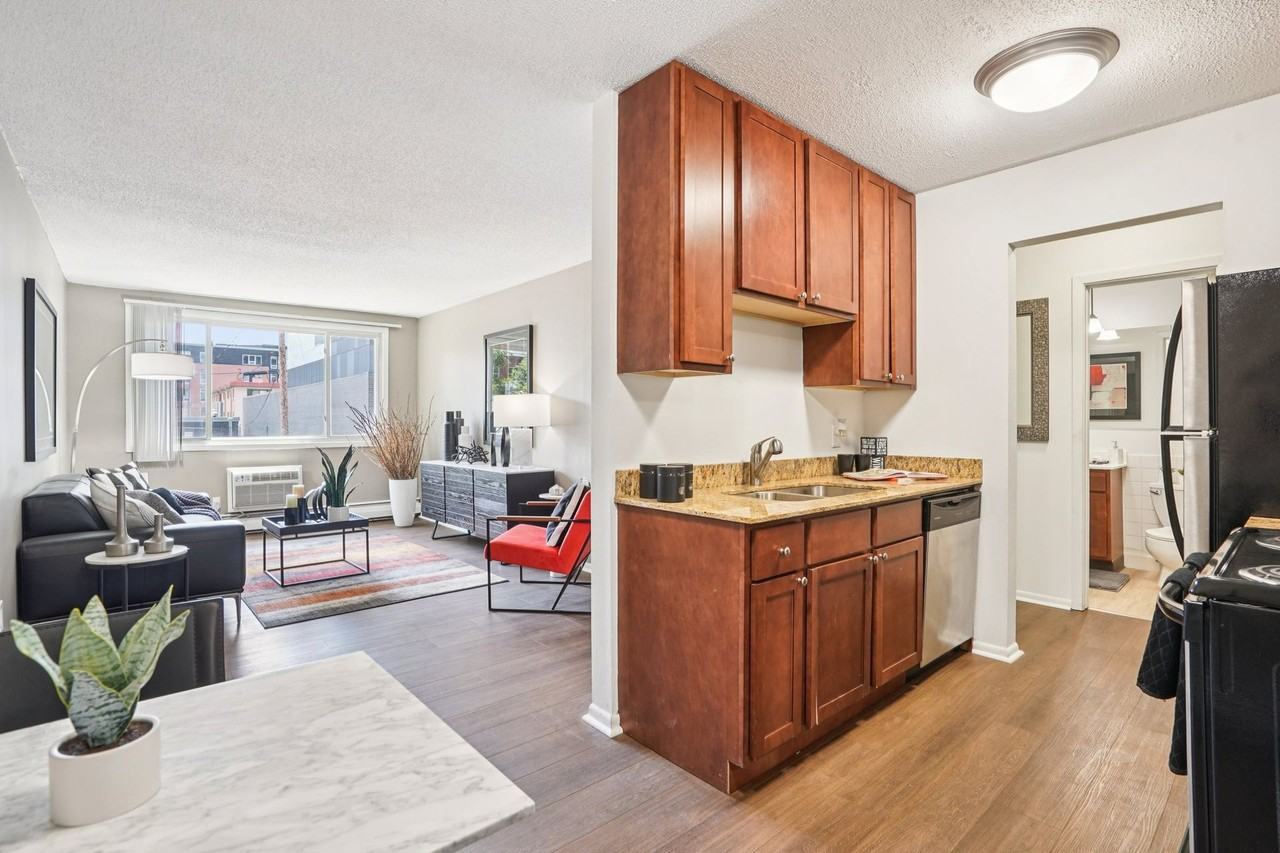 Uptown Square Apartments - Photo 6 of 28