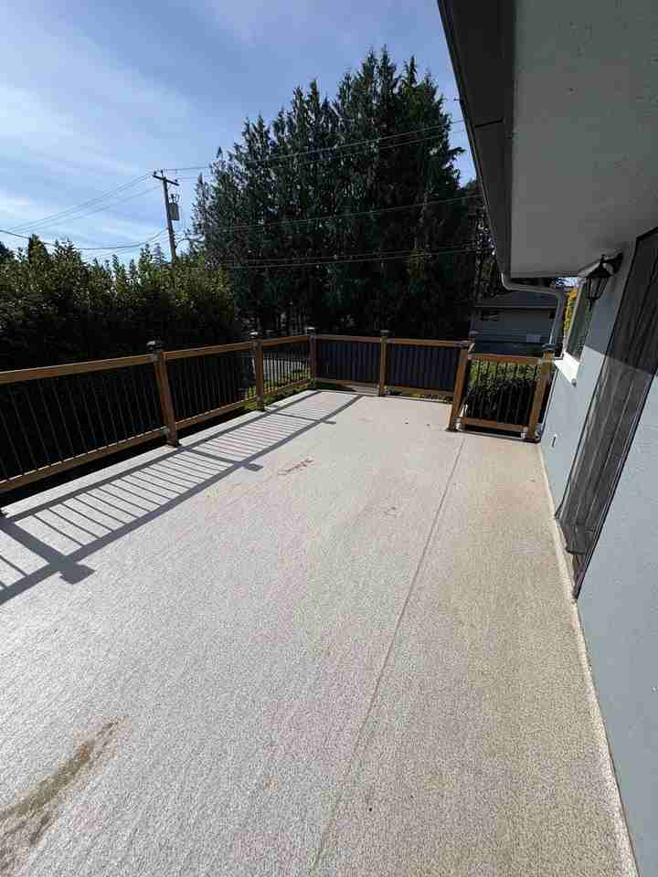 1840 Grandview Dr - Photo 3 of 14
