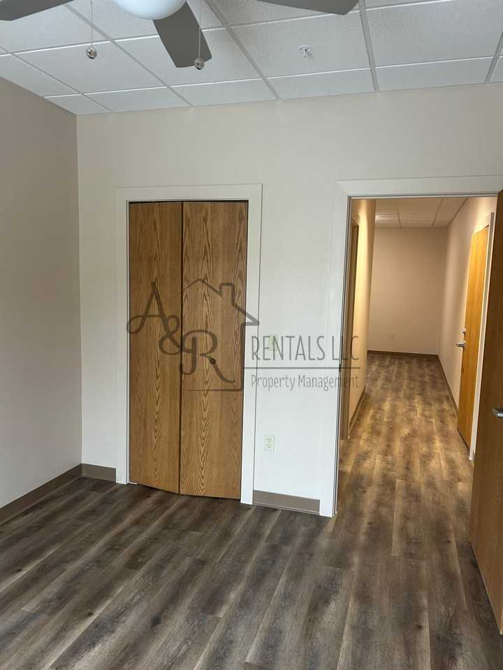720 North Broadway Street - 1Apt C #1 - Photo 6 of 6