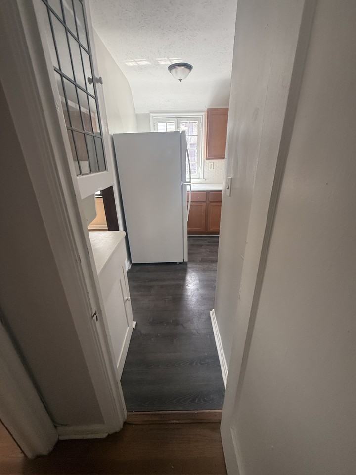 3718 Gridley Rd - Photo 5 of 25