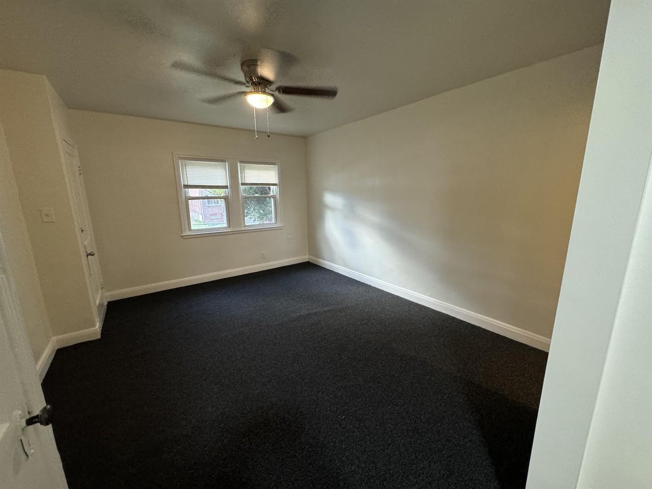 28 Warren Rd #B - Photo 5 of 18