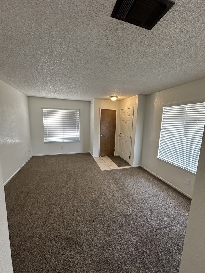 3817 W Packwood Dr #3817 - Photo 7 of 19