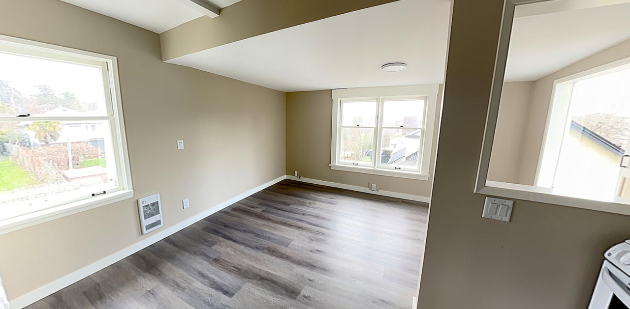 2945 Quadra St #3 - Photo 4 of 7