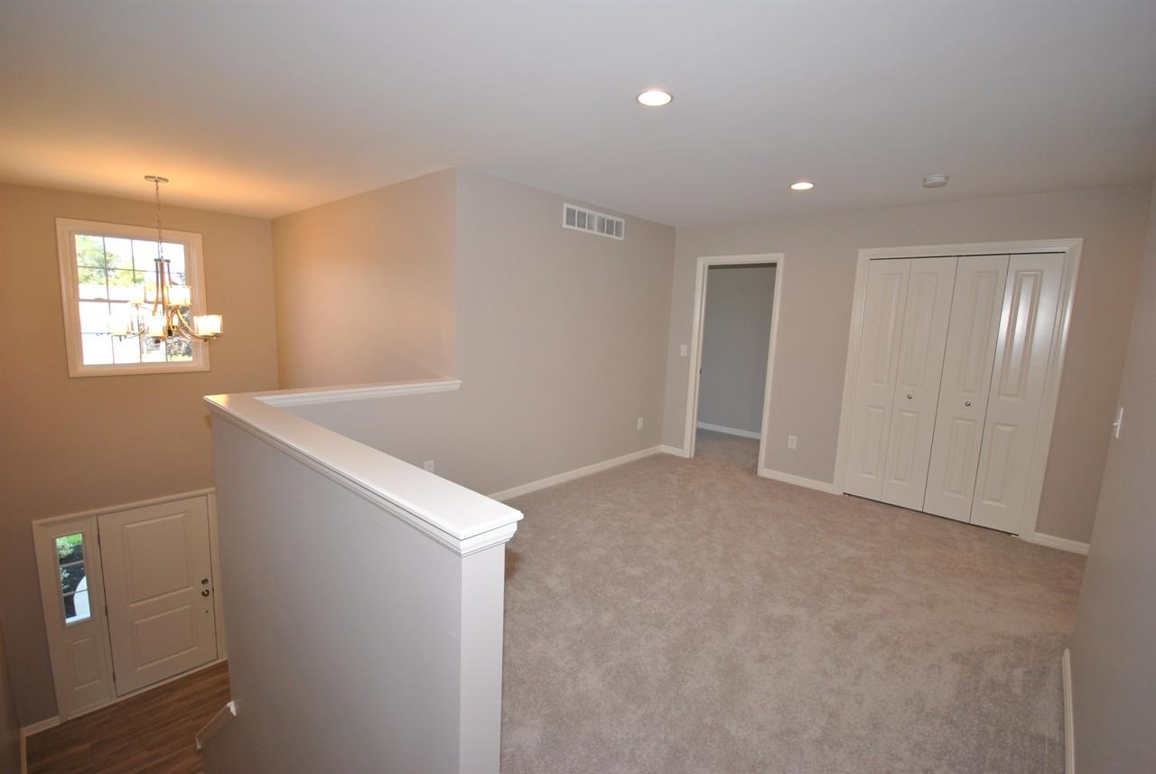 4792 E Highland Pkwy #1 - Photo 6 of 10