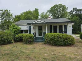 featured image of 2144 Augusta Rd #1