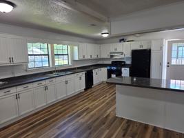 featured image of 2122 Taft Ave #1