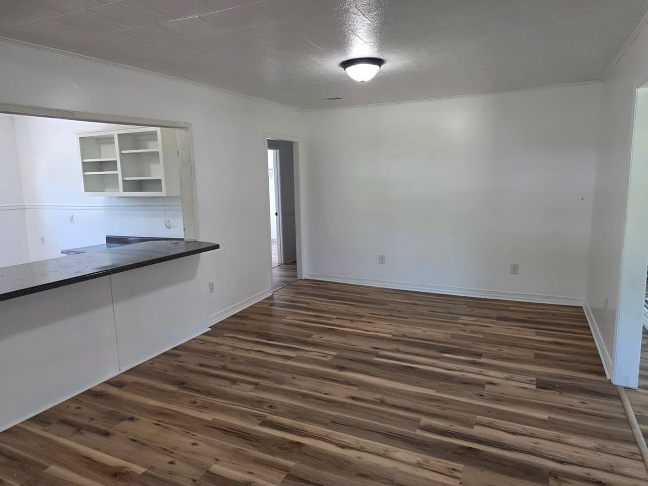 2122 Taft Ave #1 - Photo 2 of 9