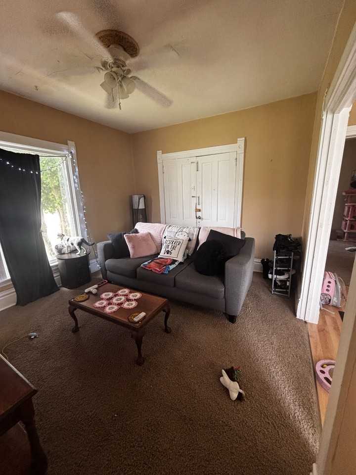 914 Washington St #1 - Photo 2 of 8