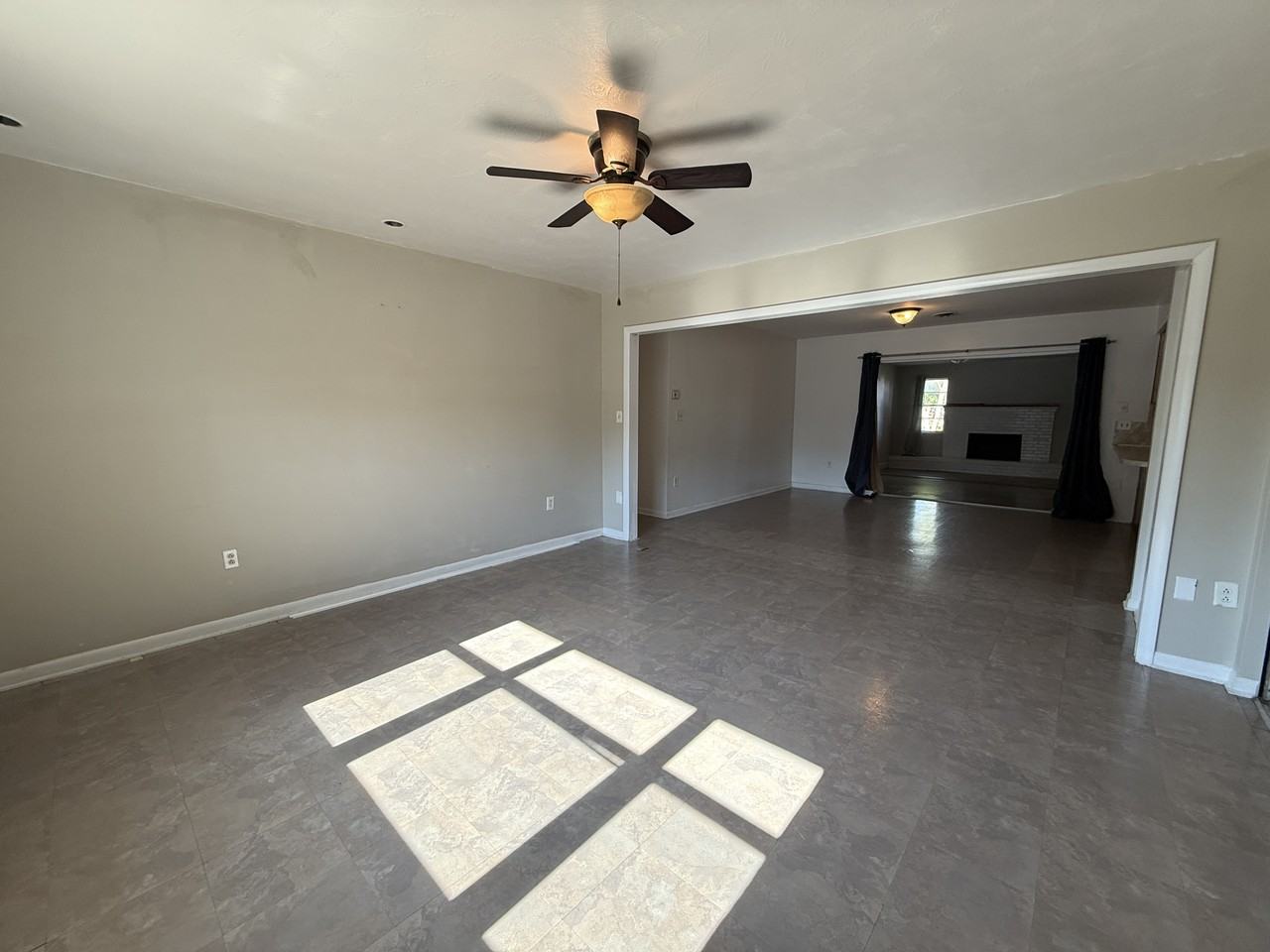 915 14th St E #1 - Photo 6 of 31
