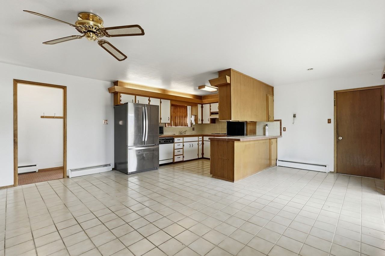 3290 Ward Rd #1 - Photo 2 of 40