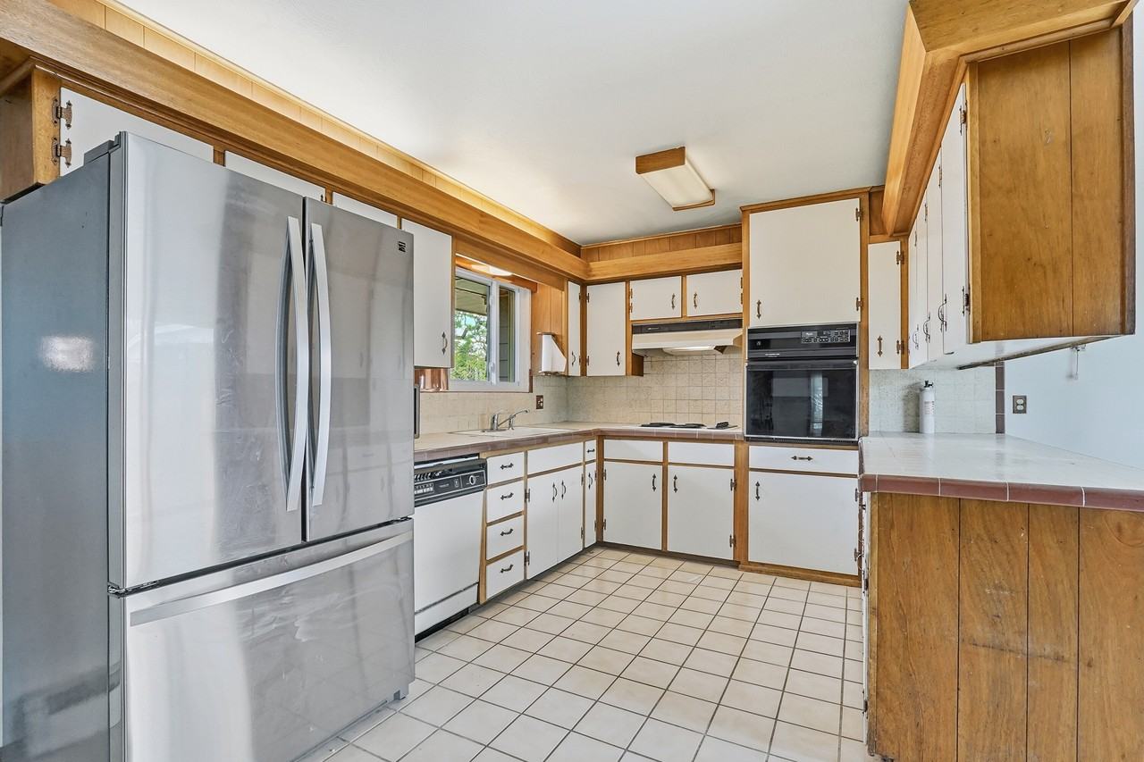 3290 Ward Rd #1 - Photo 5 of 40