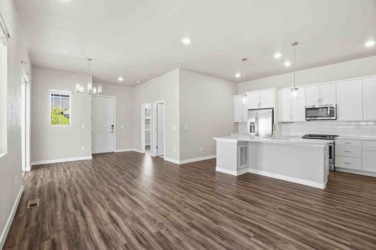 12565 Lake Terrace Ln #1 - Photo 4 of 15