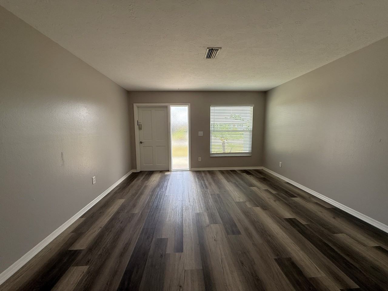 464 Briarwood Rd #1 - Photo 2 of 13
