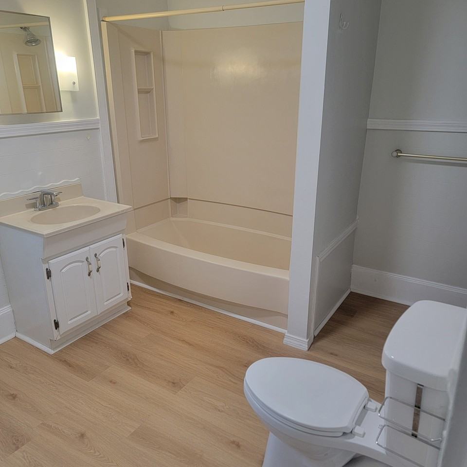 182 Lincoln St #2 - Photo 2 of 18