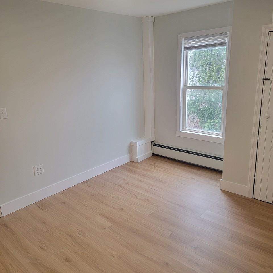 182 Lincoln St #2 - Photo 7 of 18