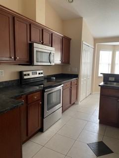 45 Renworth Ln #1 - Photo 7 of 10