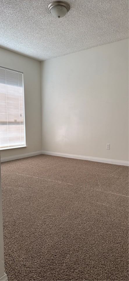3200 El Encanto CourtApt #1 - Photo 5 of 29