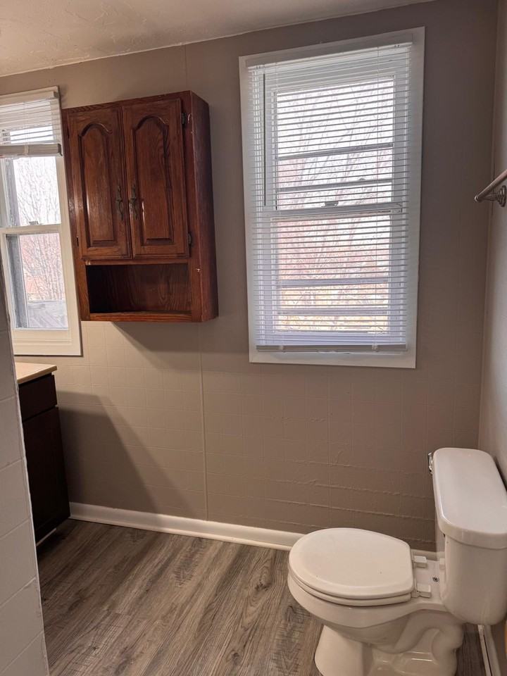 2212 F Street2 #2 - Photo 4 of 18