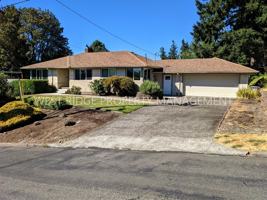 featured image of 4625 Sw Pendleton St #1