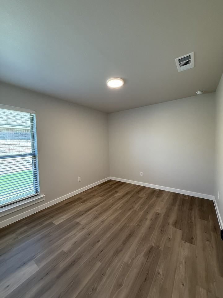 7003 12th St #1 - Photo 6 of 15