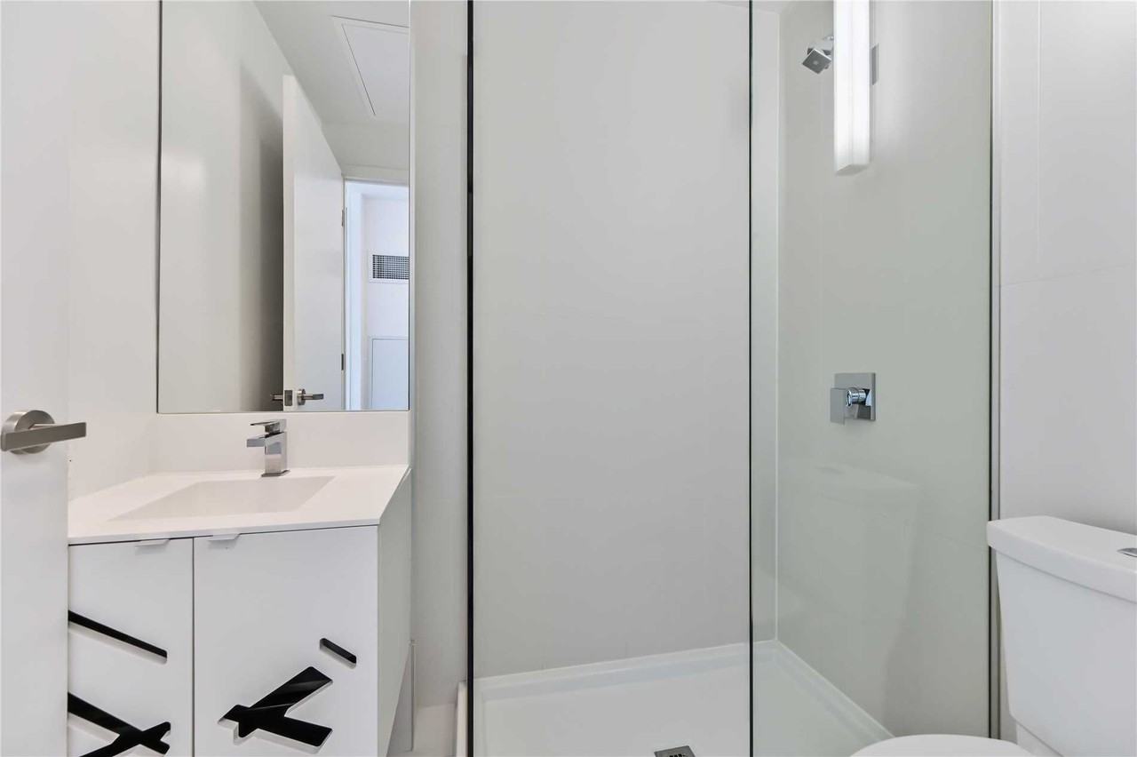 125 Peter Street #1210 - Photo 7 of 8