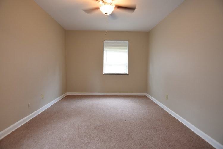 137 S Quentin Rd #C - Photo 4 of 5