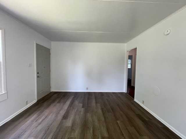 530 S Kenmore St #1 - Photo 3 of 13