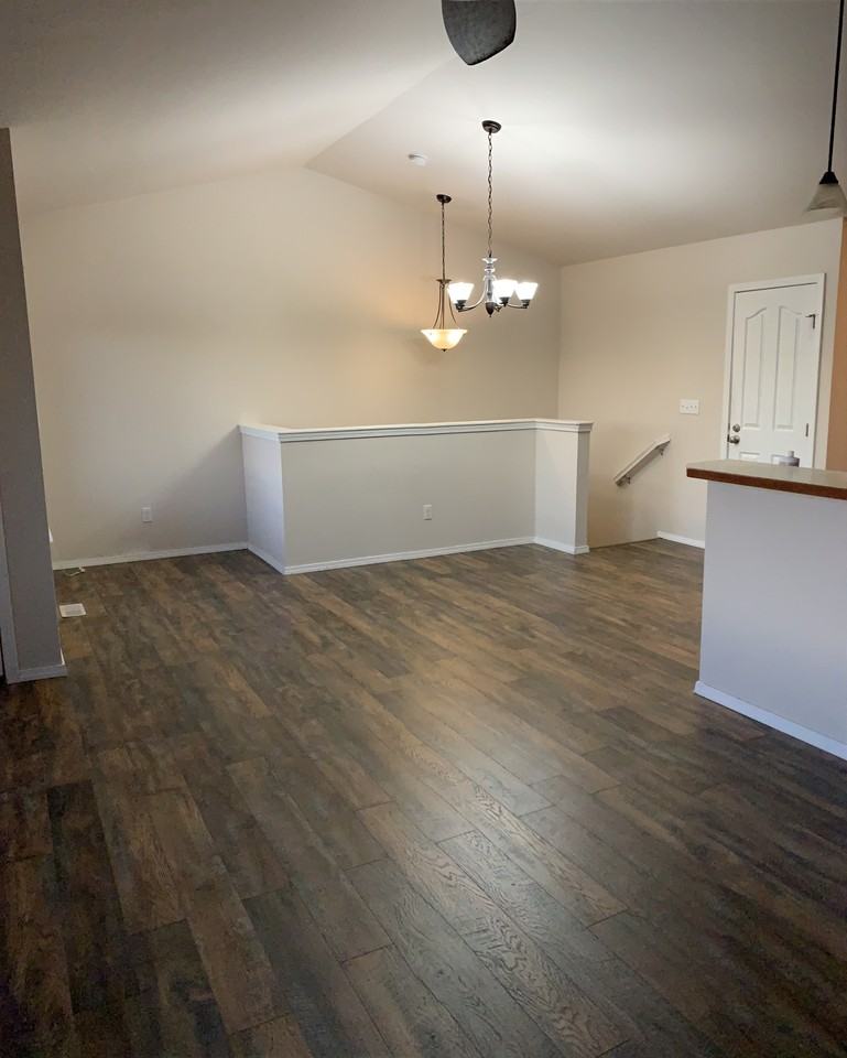 5545 S Irwin Dr #2 - Photo 2 of 16