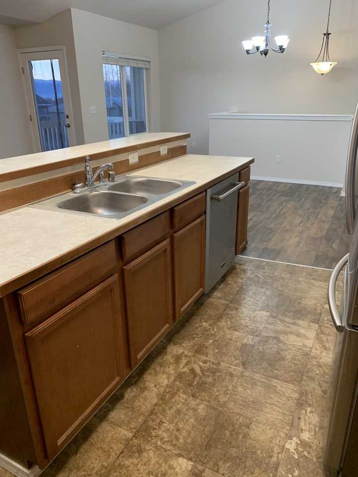 5545 S Irwin Dr #2 - Photo 5 of 16