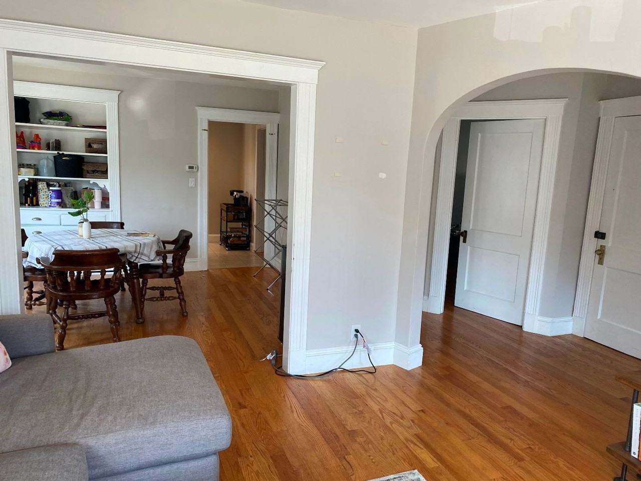139 Brooks St - Photo 4 of 17
