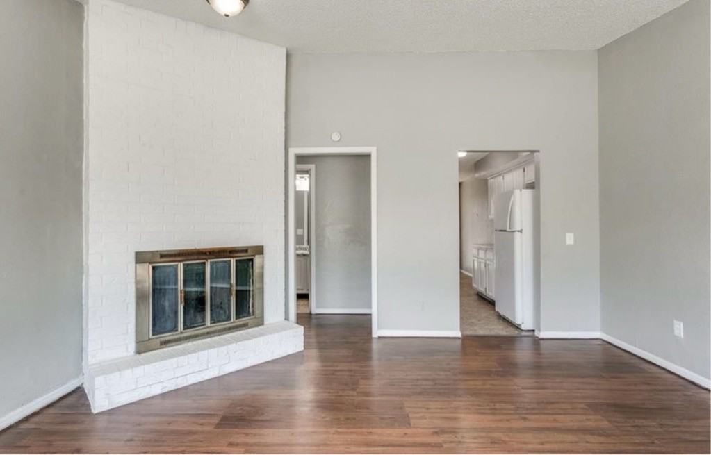 210 Kathleen Dr #1 - Photo 5 of 31