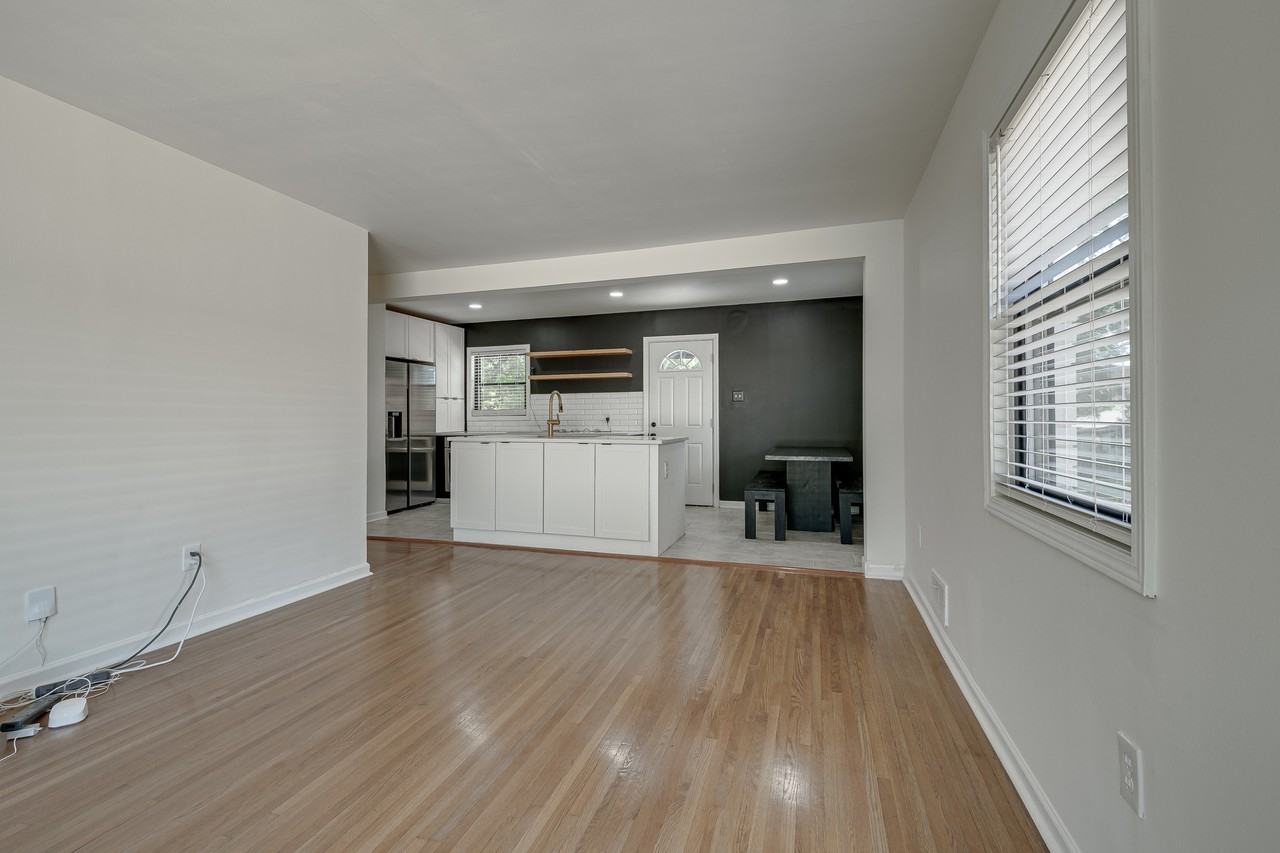 713 Norris Ave #1 - Photo 3 of 11