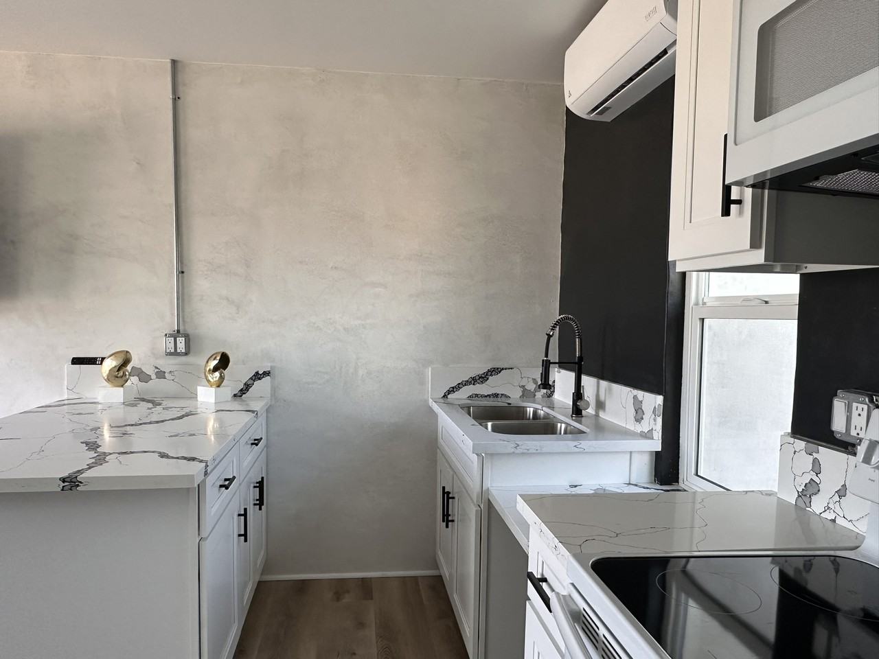 6545 Pine Ave #3 - Photo 7 of 23