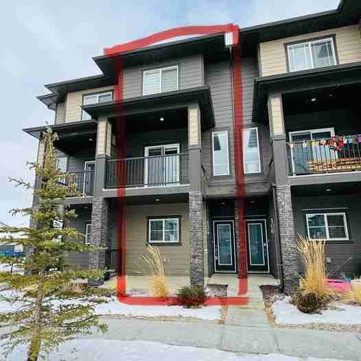 95 Skyview Close Ne #1 - Photo 2 of 17