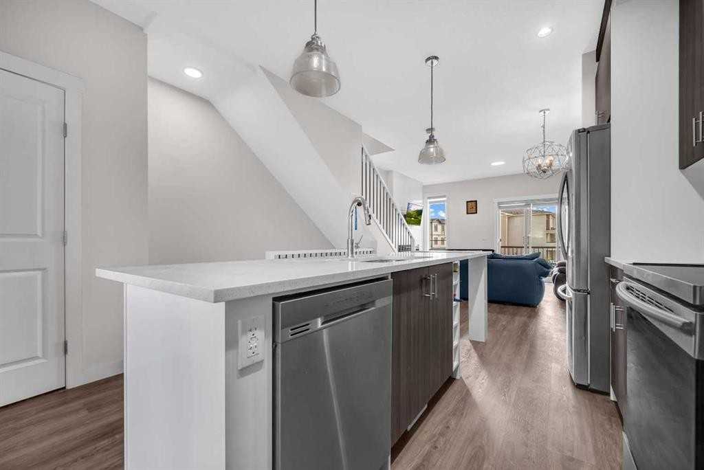 95 Skyview Close Ne #1 - Photo 6 of 17