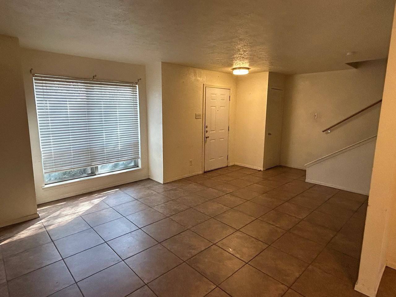 246 Rolling Hills Pl #1 - Photo 5 of 21