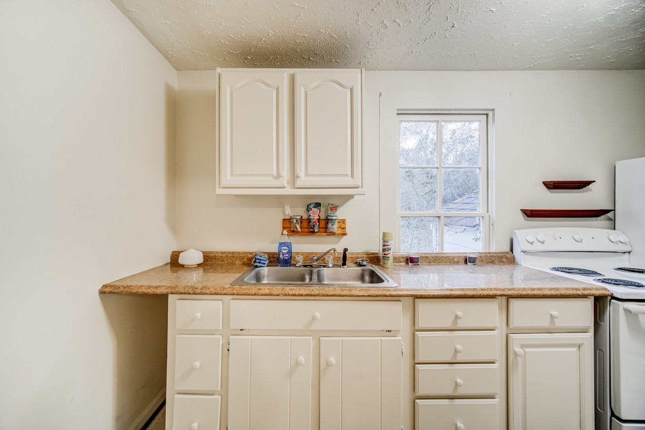 1290 Reavis Mountain Rd #1 - Photo 4 of 50