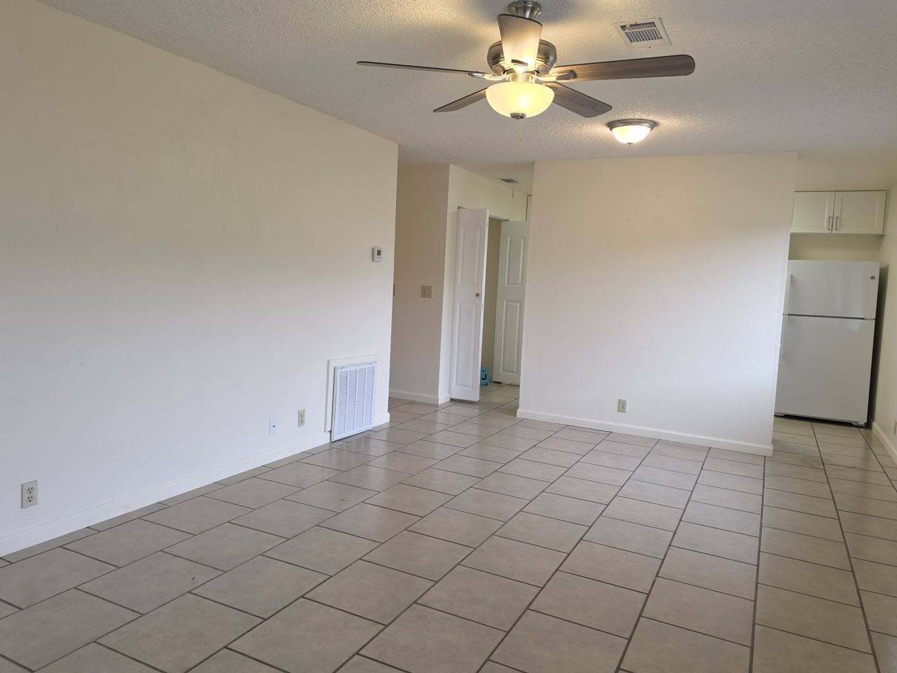 616 Crosby Ln #1 - Photo 4 of 17
