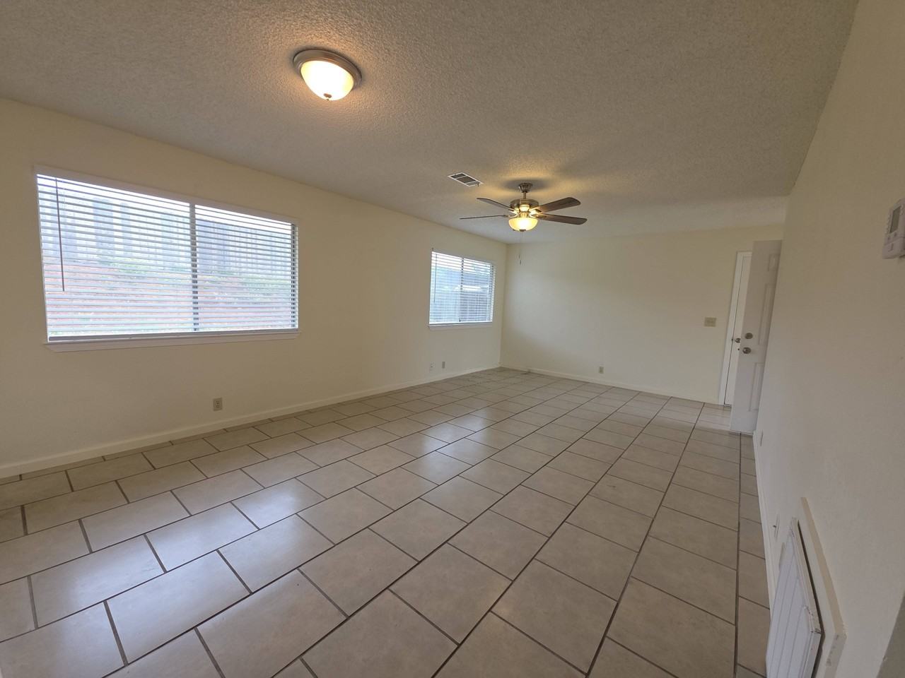 616 Crosby Ln #1 - Photo 5 of 17