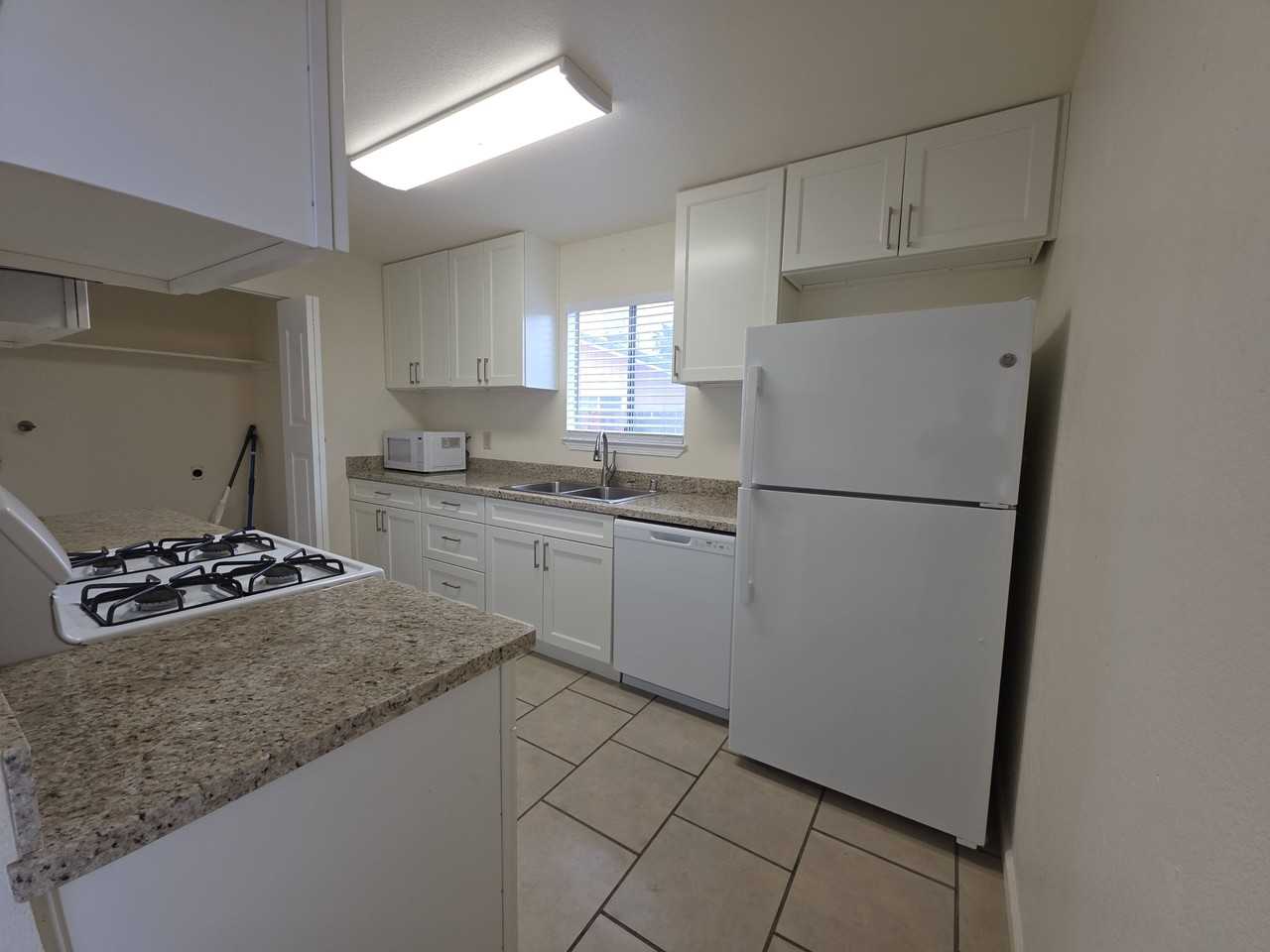 616 Crosby Ln #1 - Photo 7 of 17